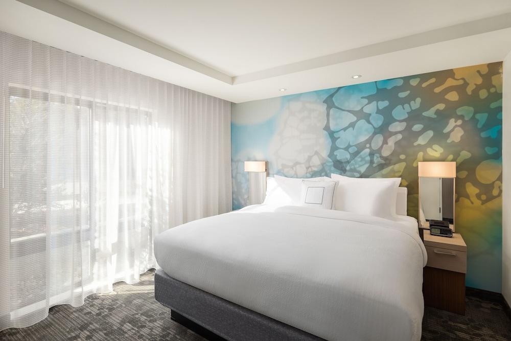 Courtyard By Marriott Seattle Northgate Hotell Eksteriør bilde