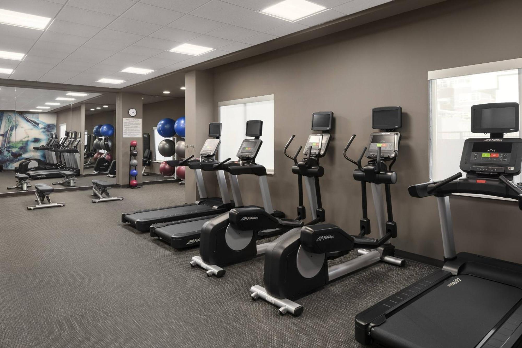 Courtyard By Marriott Seattle Northgate Hotell Eksteriør bilde